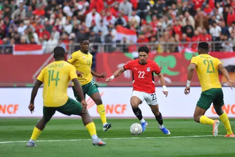 دقيقة بدقيقة.. مصر0-0 جنوب أفريقيا.. تسديدة قوية